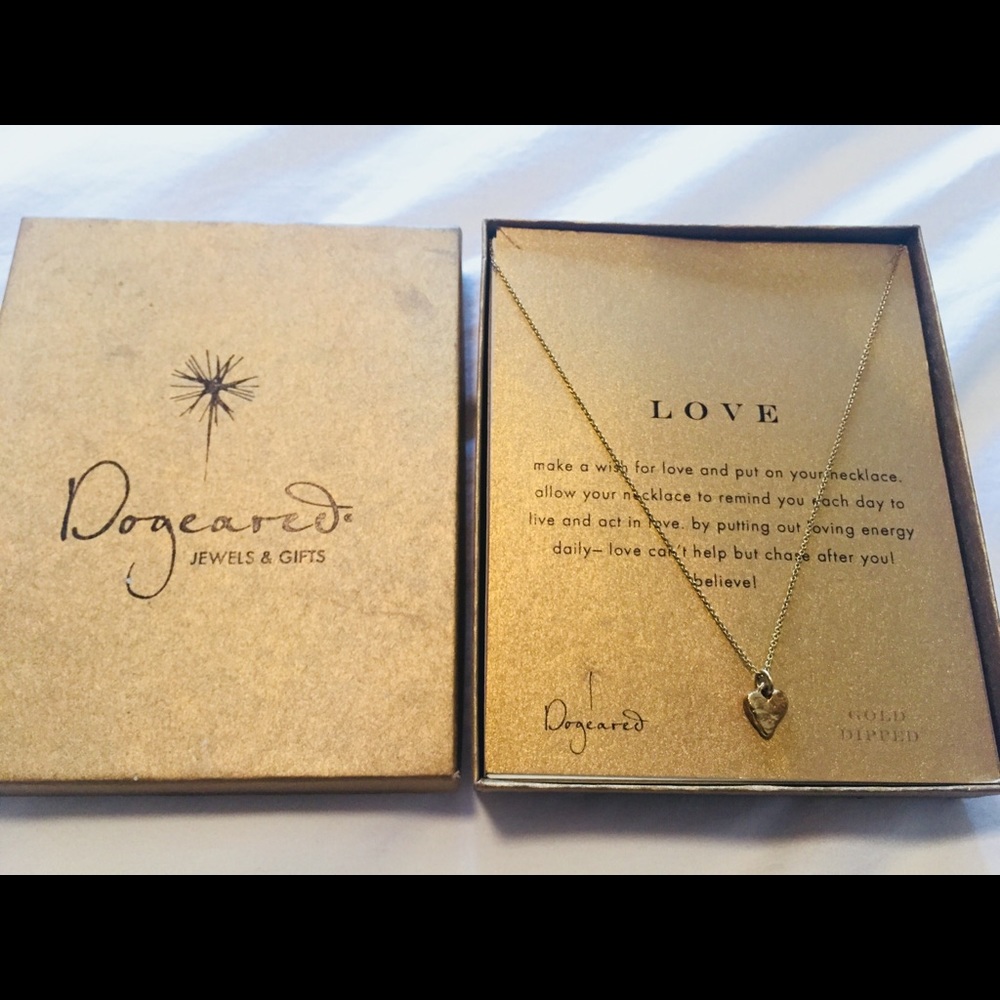 Never worn! Dogeared LOVE heart gold necklace